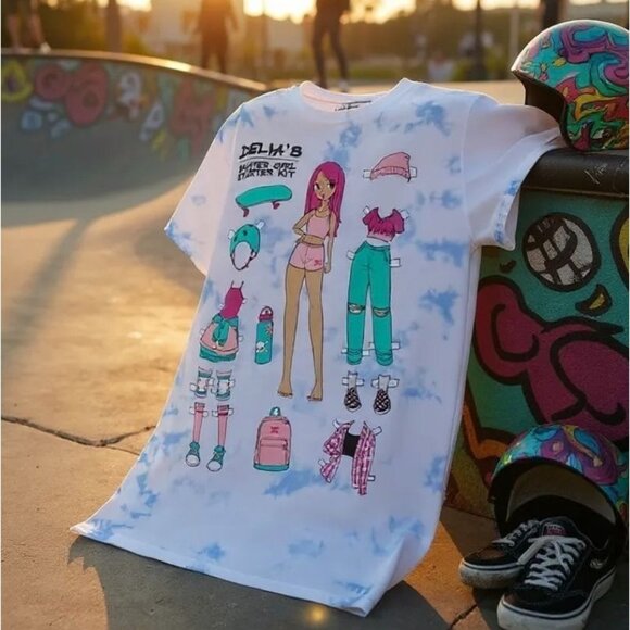 Paperdoll Oversized Graphic Top – by dELIA*s White Blue Tie Dye Retro Y2K Casual - Picture 2 of 4